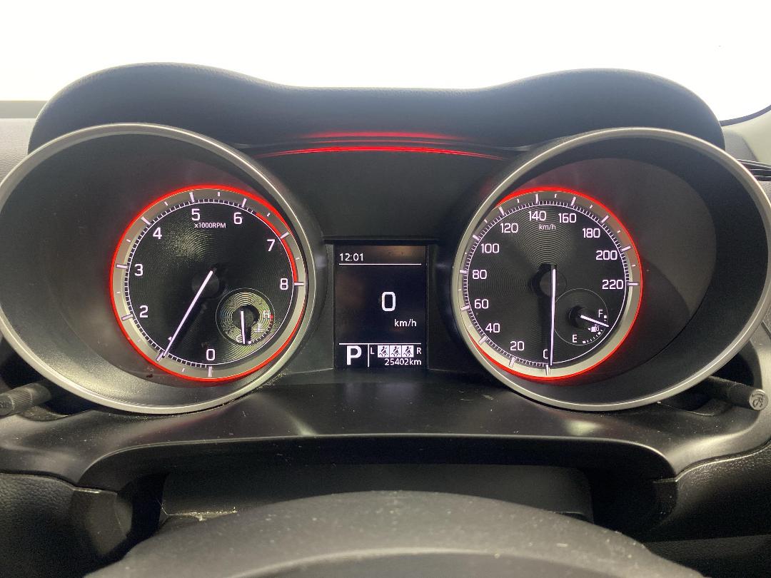 Photo '21' of Suzuki Swift