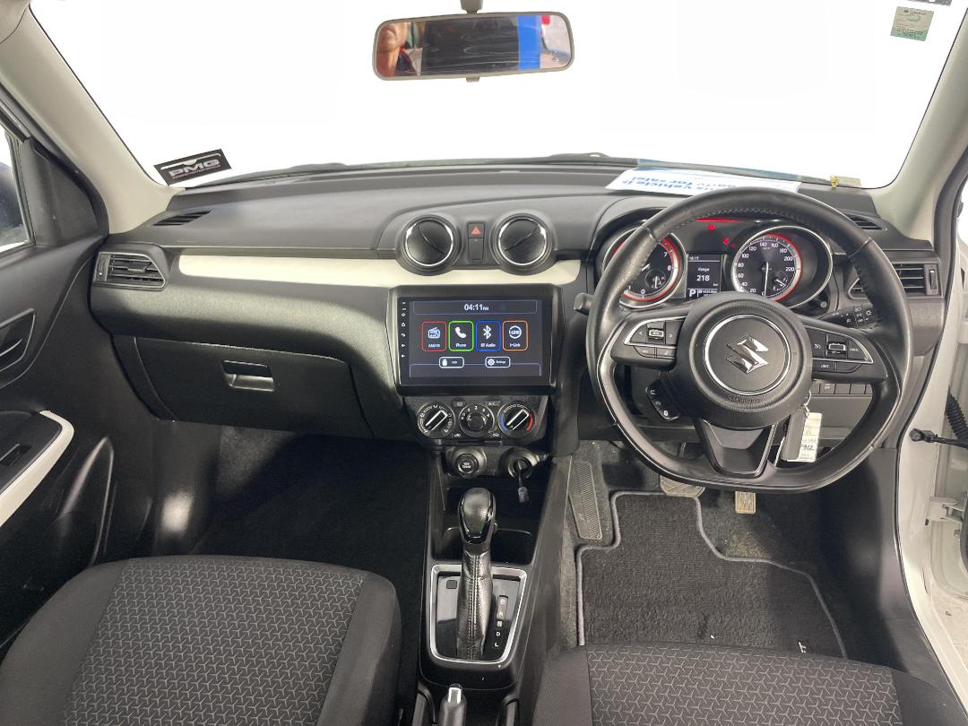 Photo '17' of Suzuki Swift