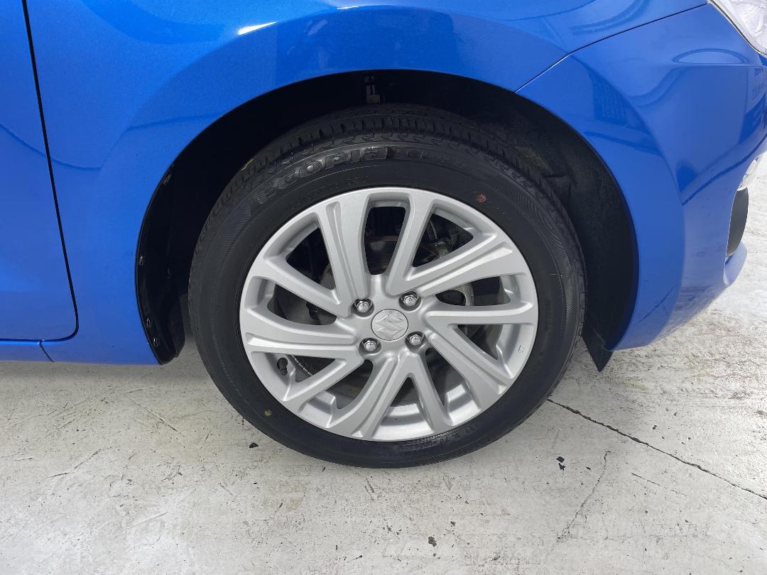 Photo '9' of Suzuki Swift