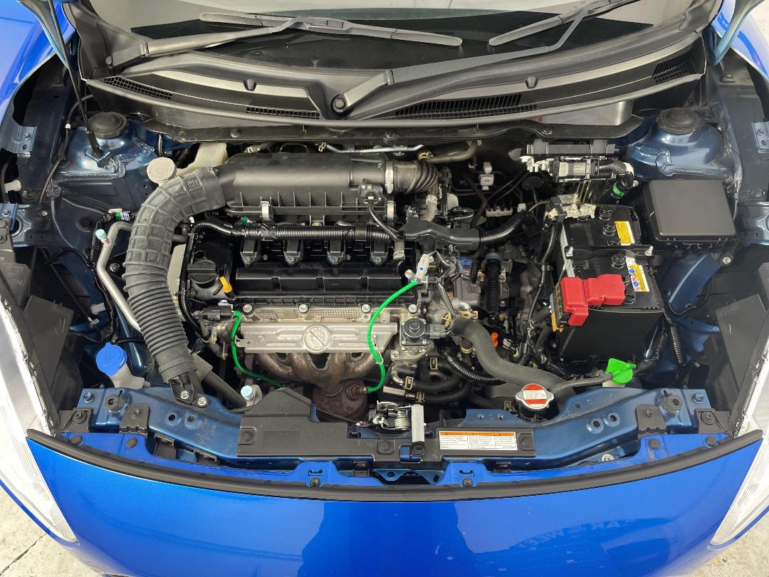 Photo '13' of Suzuki Swift