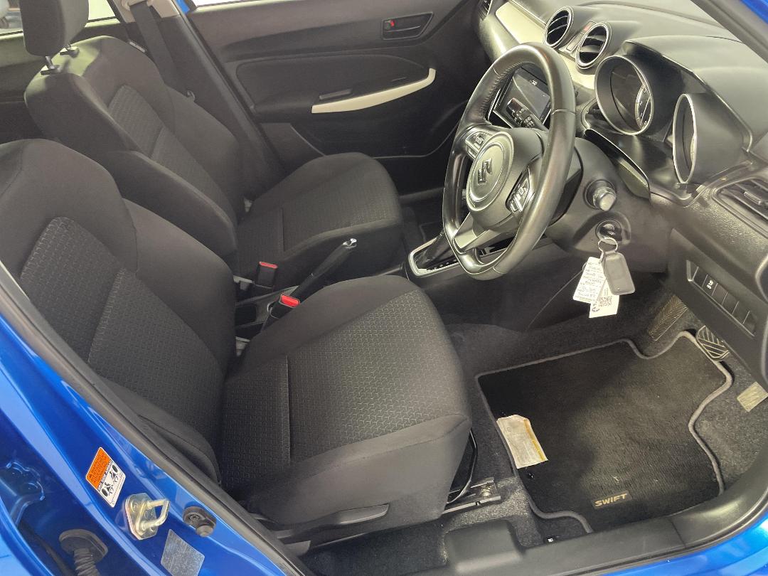 Photo '16' of Suzuki Swift