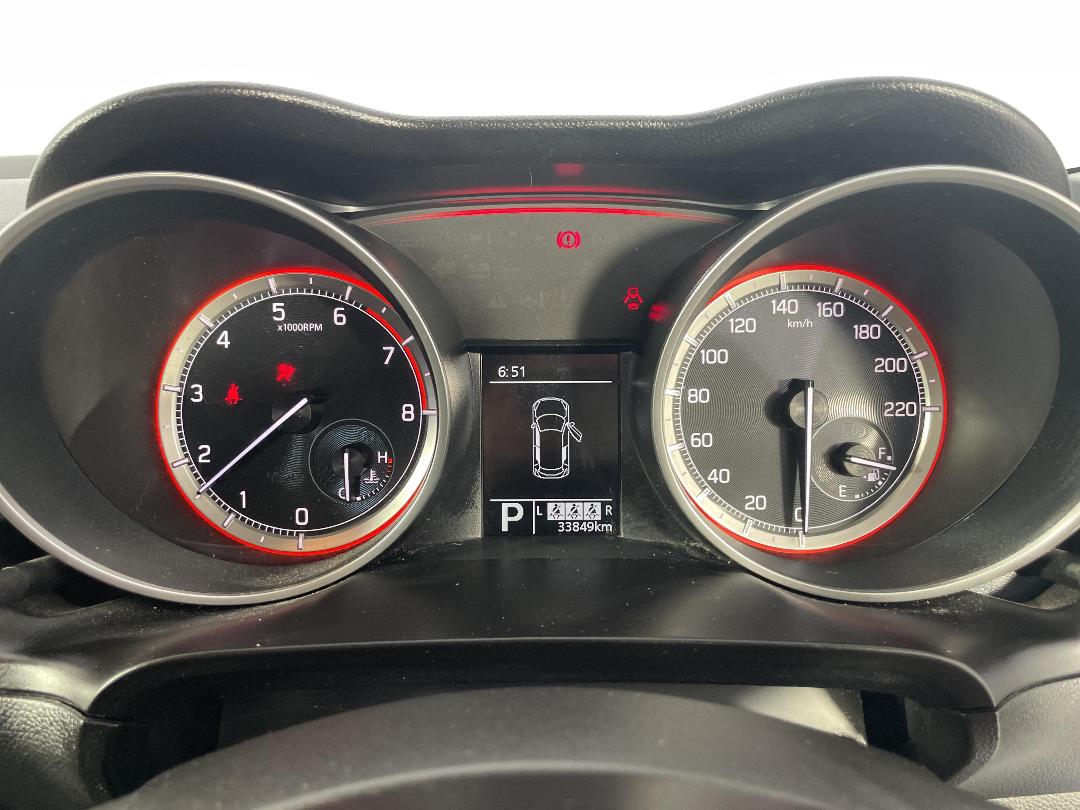 Photo '21' of Suzuki Swift