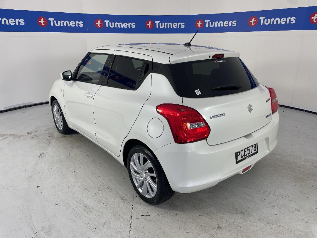 Photo '5' of Suzuki Swift