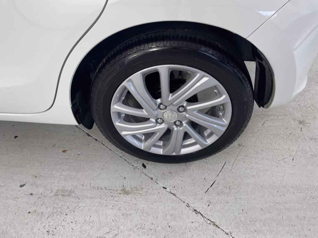 Photo '11' of Suzuki Swift