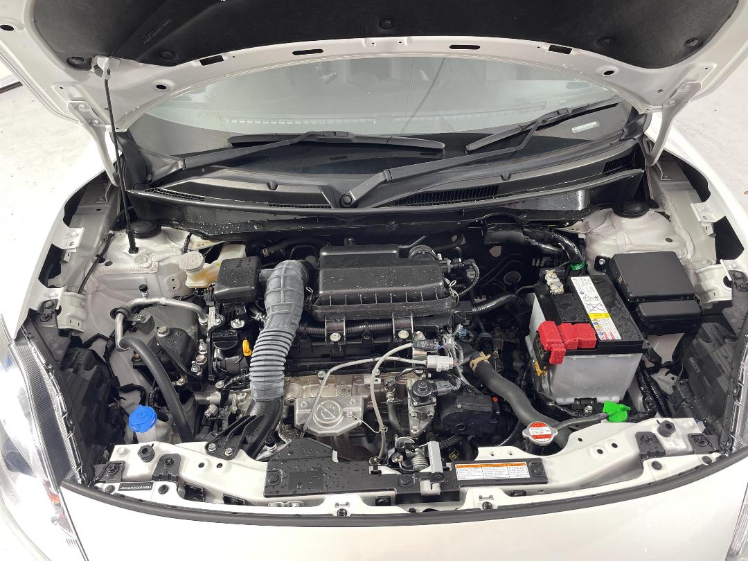 Photo '13' of Suzuki Swift