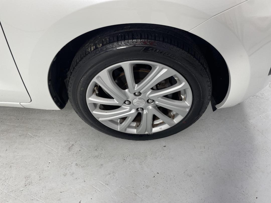 Photo '9' of Suzuki Swift