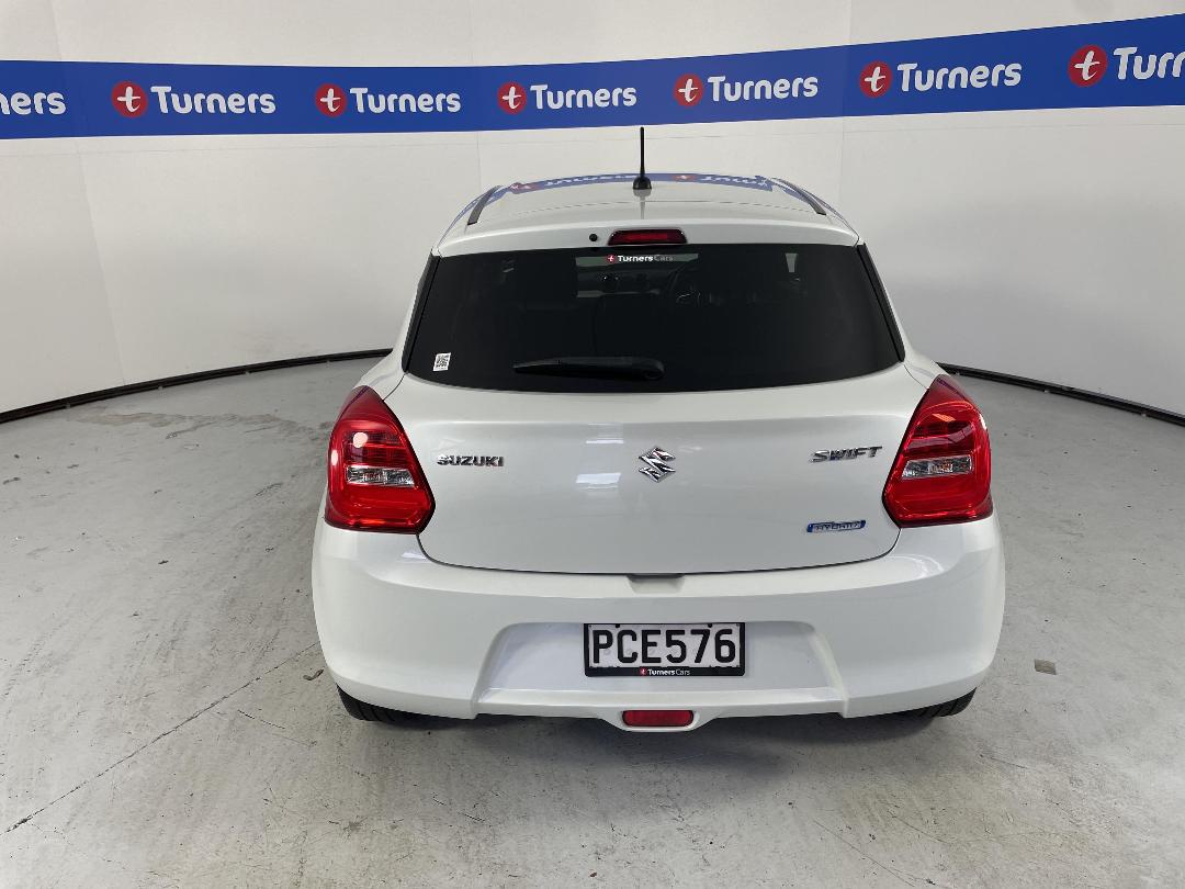 Photo '6' of Suzuki Swift