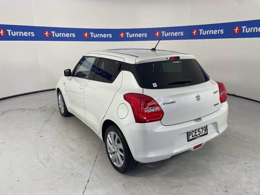 Photo '5' of Suzuki Swift