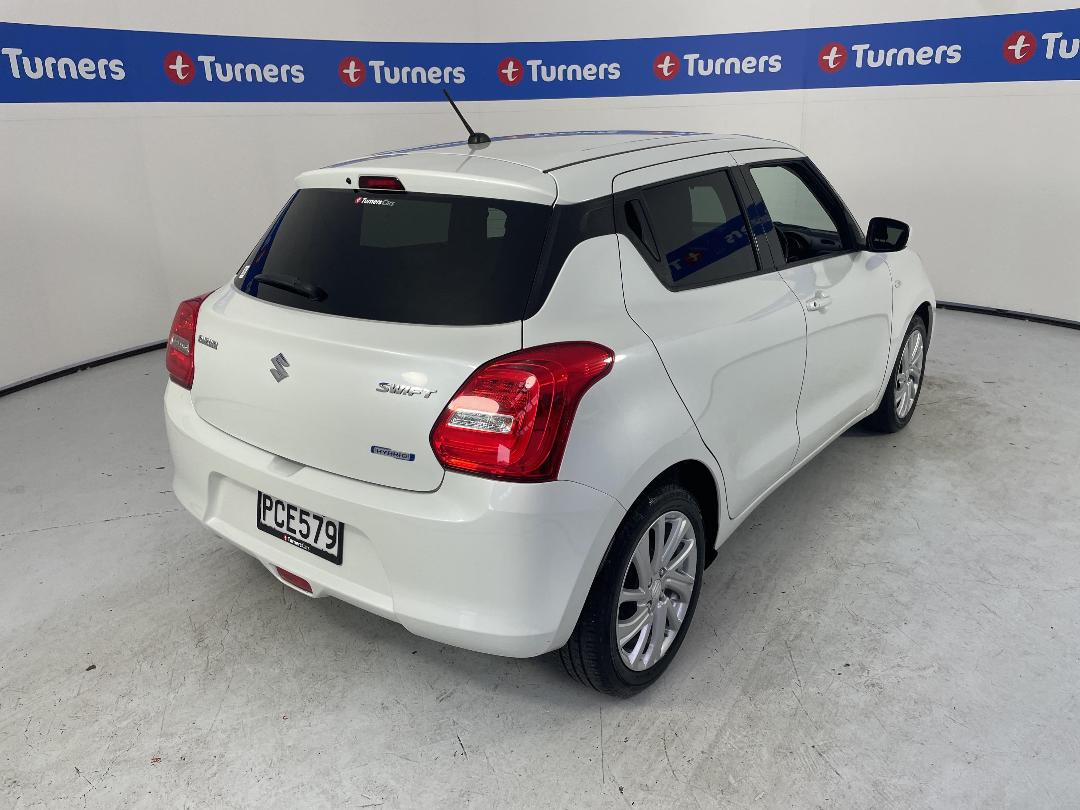 Photo '7' of Suzuki Swift