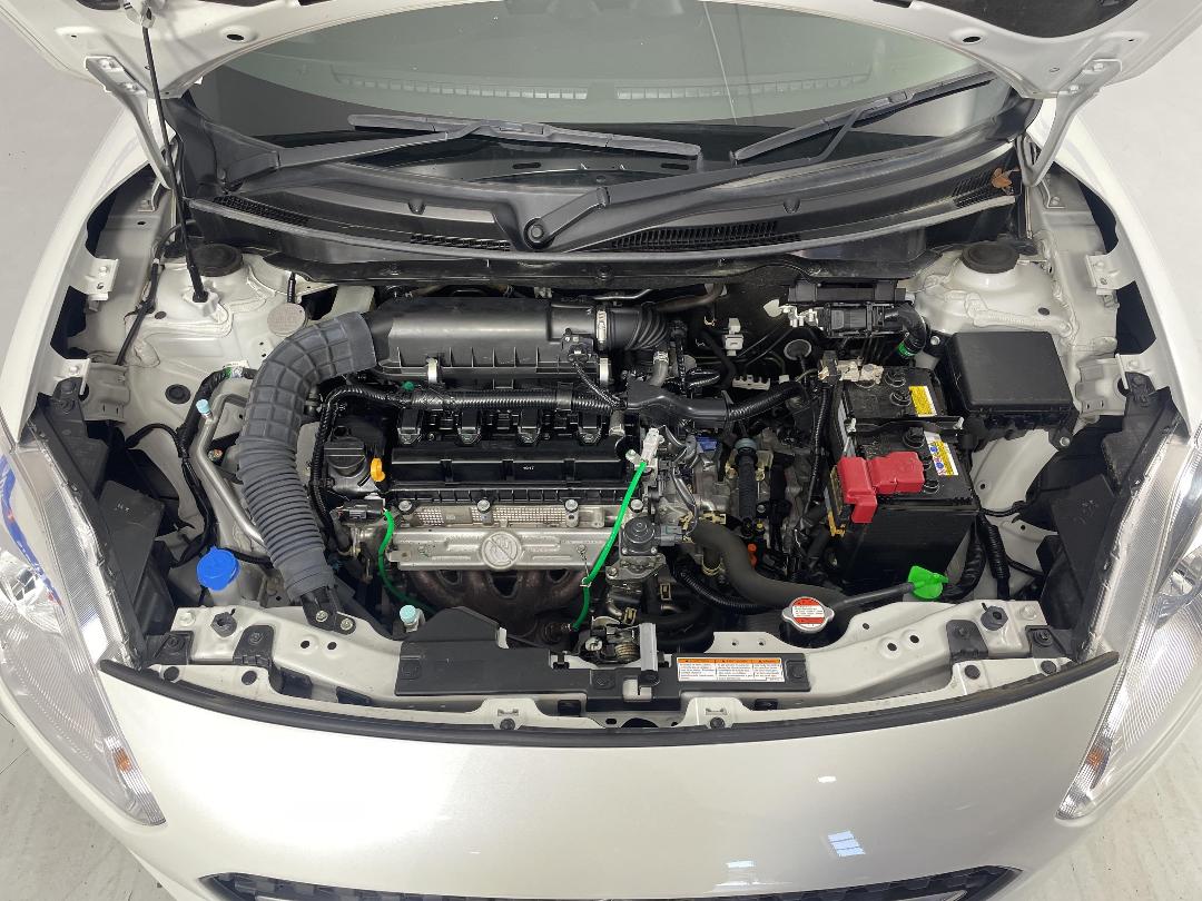 Photo '13' of Suzuki Swift Photo '13' of Suzuki Swift