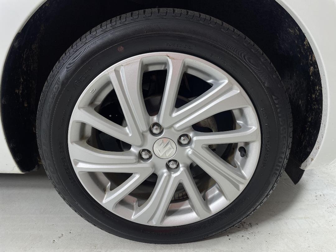 Photo '9' of Suzuki Swift