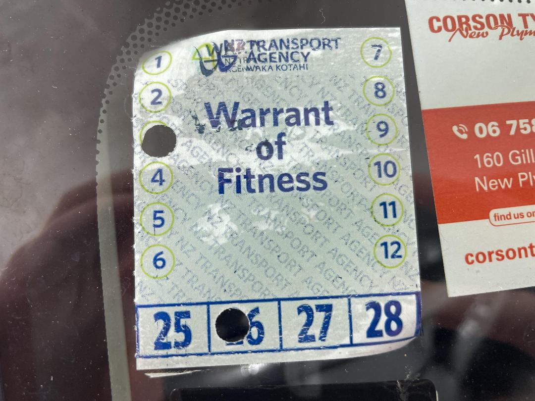 Photo '23' of Suzuki Swift