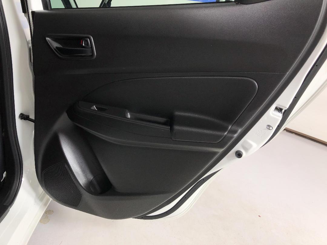 Photo '19' of Suzuki Swift Photo '19' of Suzuki Swift