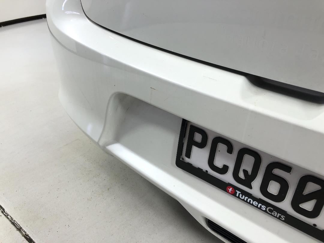 Photo '24' of Suzuki Swift Photo '24' of Suzuki Swift