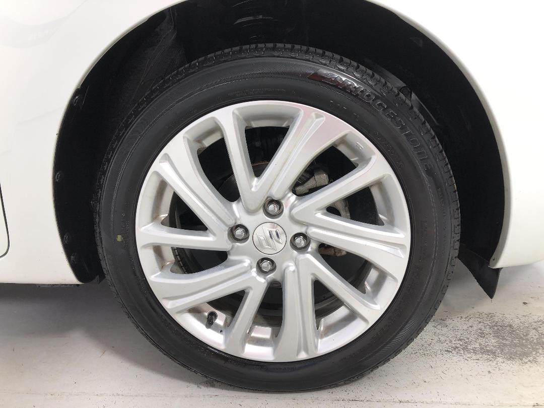 Photo '9' of Suzuki Swift