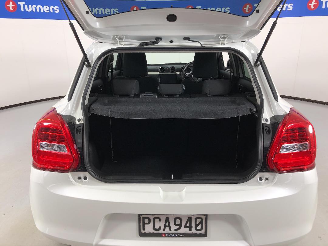 Photo '14' of Suzuki Swift