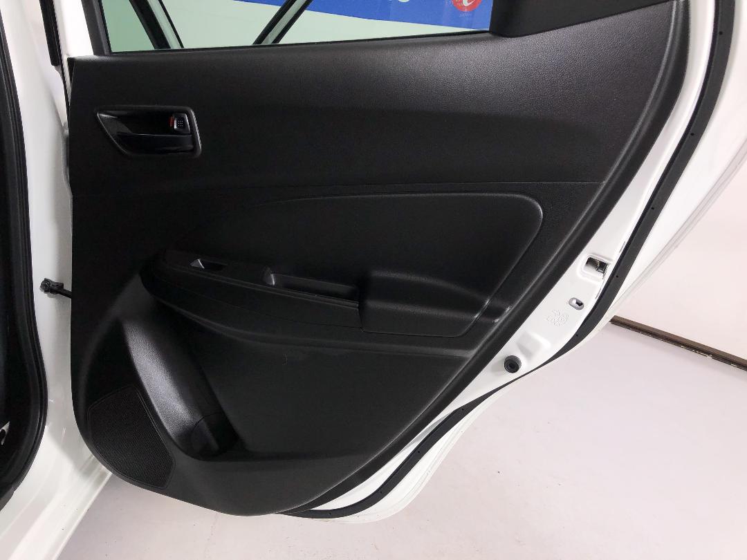 Photo '19' of Suzuki Swift Photo '19' of Suzuki Swift