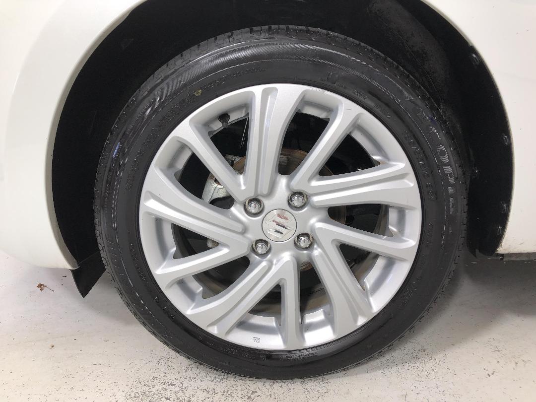 Photo '10' of Suzuki Swift Photo '10' of Suzuki Swift