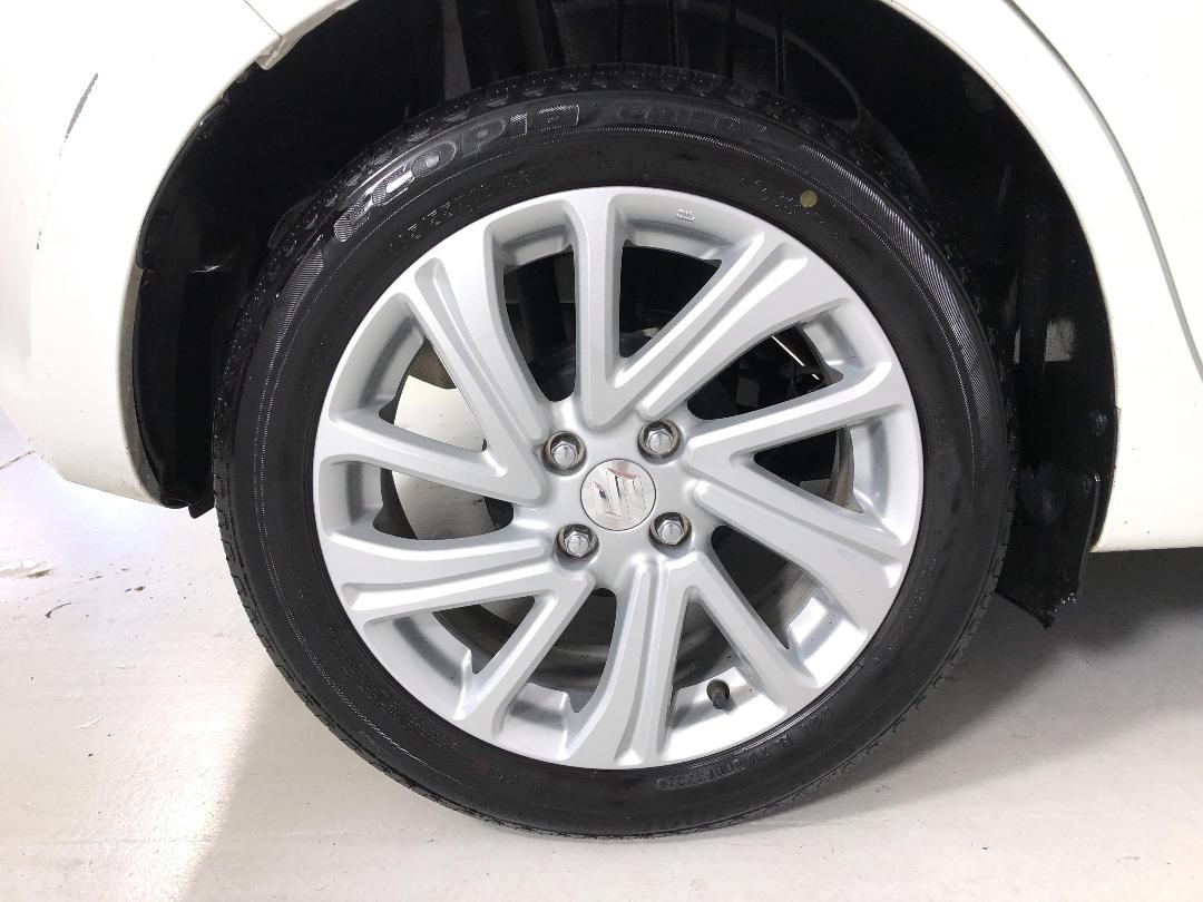 Photo '12' of Suzuki Swift Photo '12' of Suzuki Swift