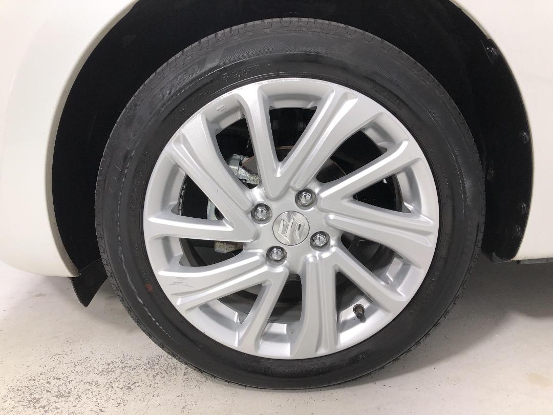 Photo '10' of Suzuki Swift