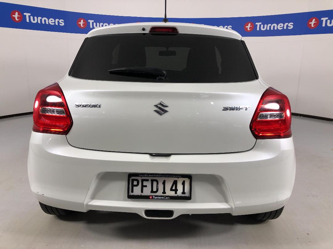 Photo '6' of Suzuki Swift