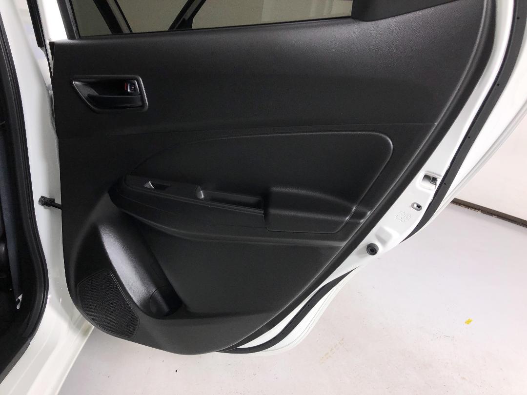 Photo '19' of Suzuki Swift