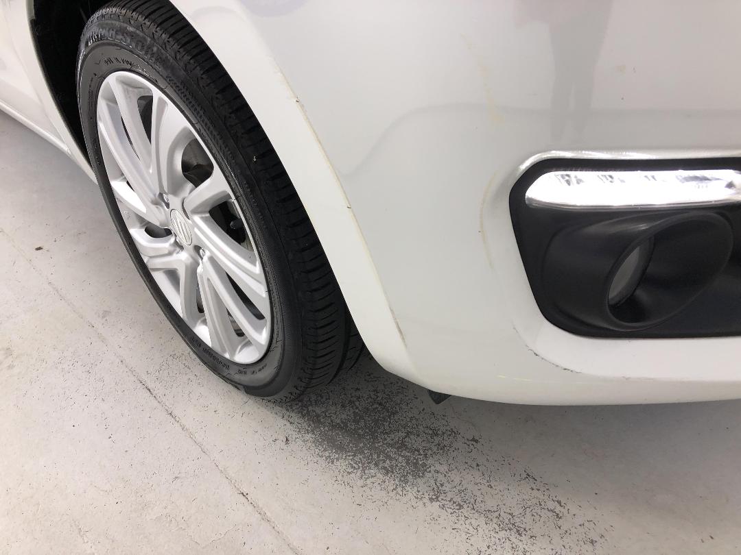 Photo '24' of Suzuki Swift