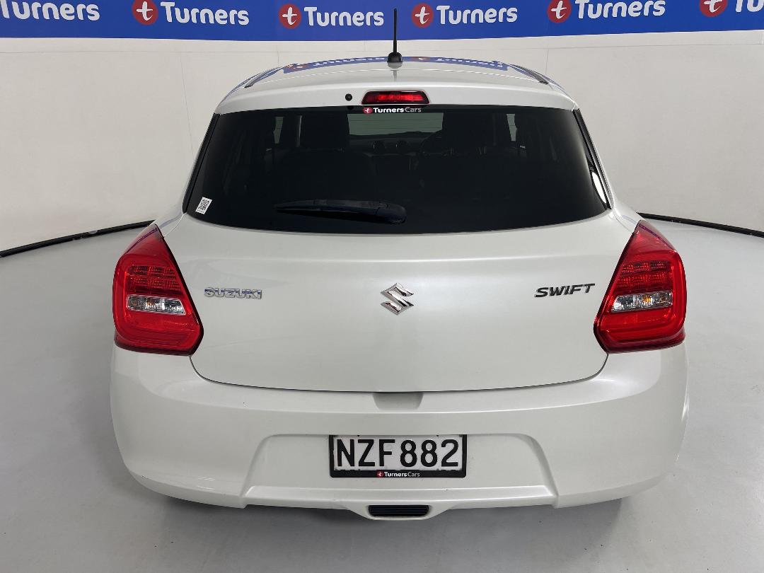 Photo '6' of Suzuki Swift