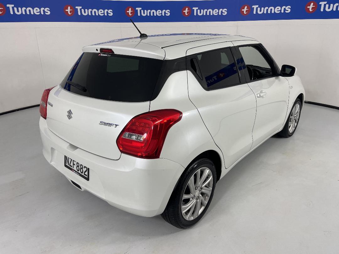 Photo '7' of Suzuki Swift