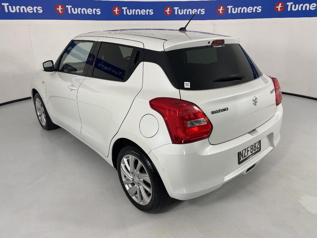 Photo '5' of Suzuki Swift