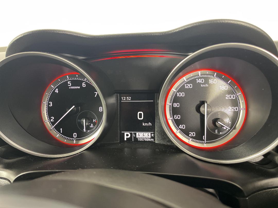 Photo '21' of Suzuki Swift