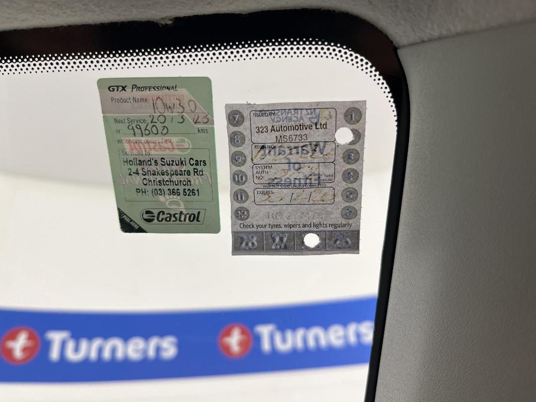 Photo '23' of Suzuki Swift