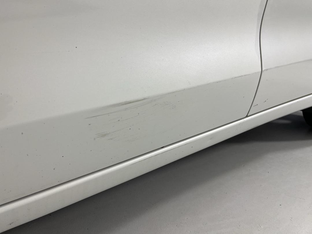 Photo '27' of Suzuki Swift