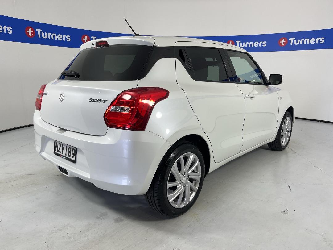 Photo '7' of Suzuki Swift Photo '7' of Suzuki Swift