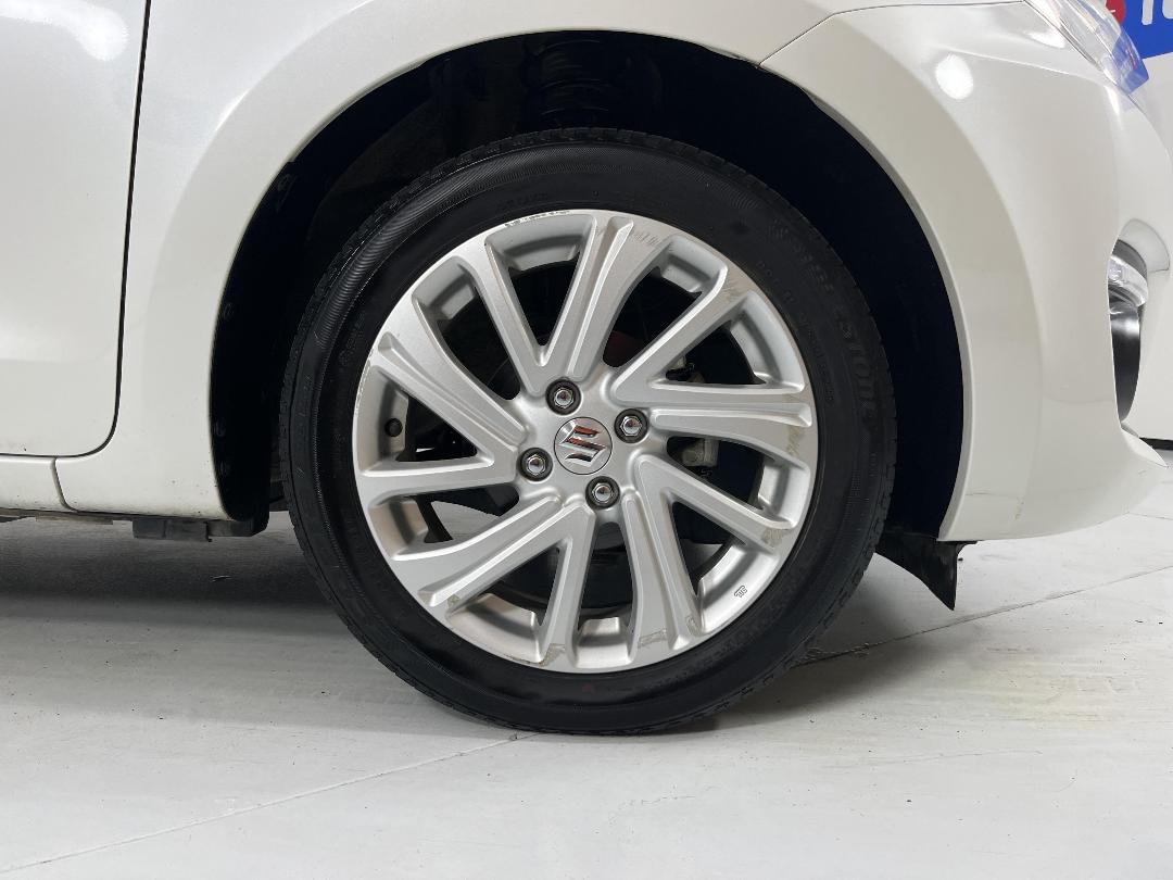 Photo '9' of Suzuki Swift Photo '9' of Suzuki Swift