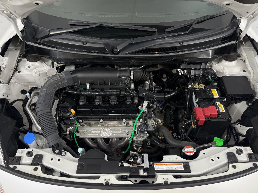 Photo '13' of Suzuki Swift Photo '13' of Suzuki Swift