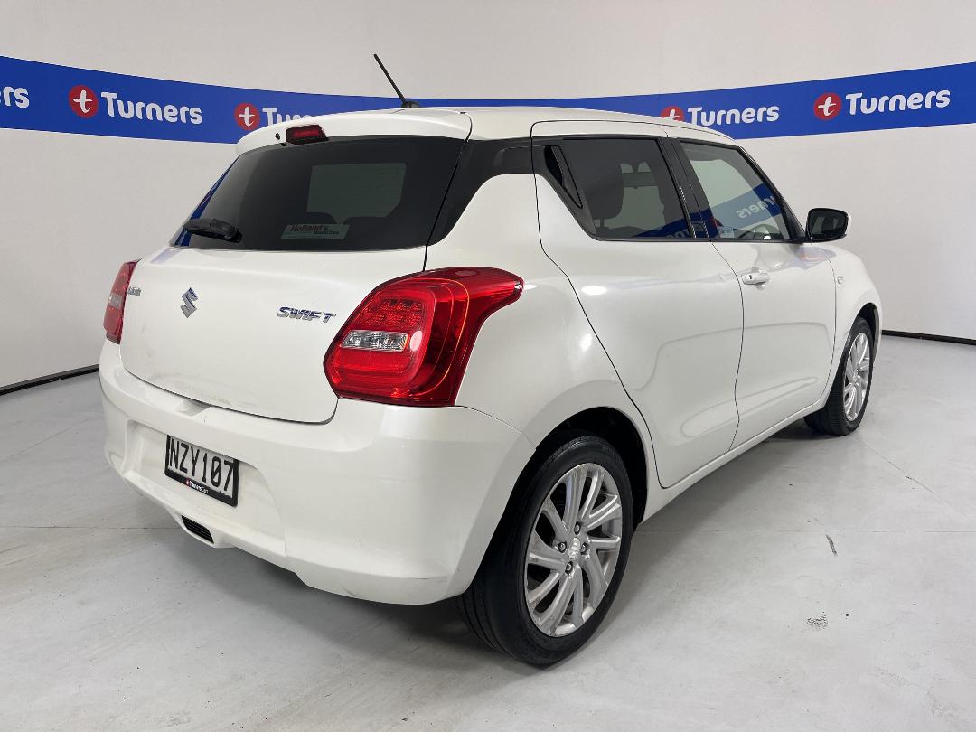 Photo '7' of Suzuki Swift Photo '7' of Suzuki Swift