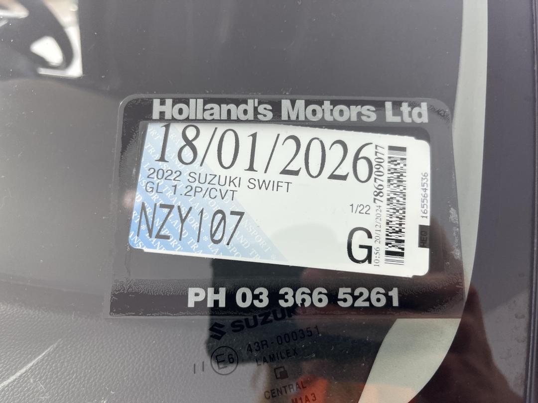 Photo '28' of Suzuki Swift Photo '28' of Suzuki Swift