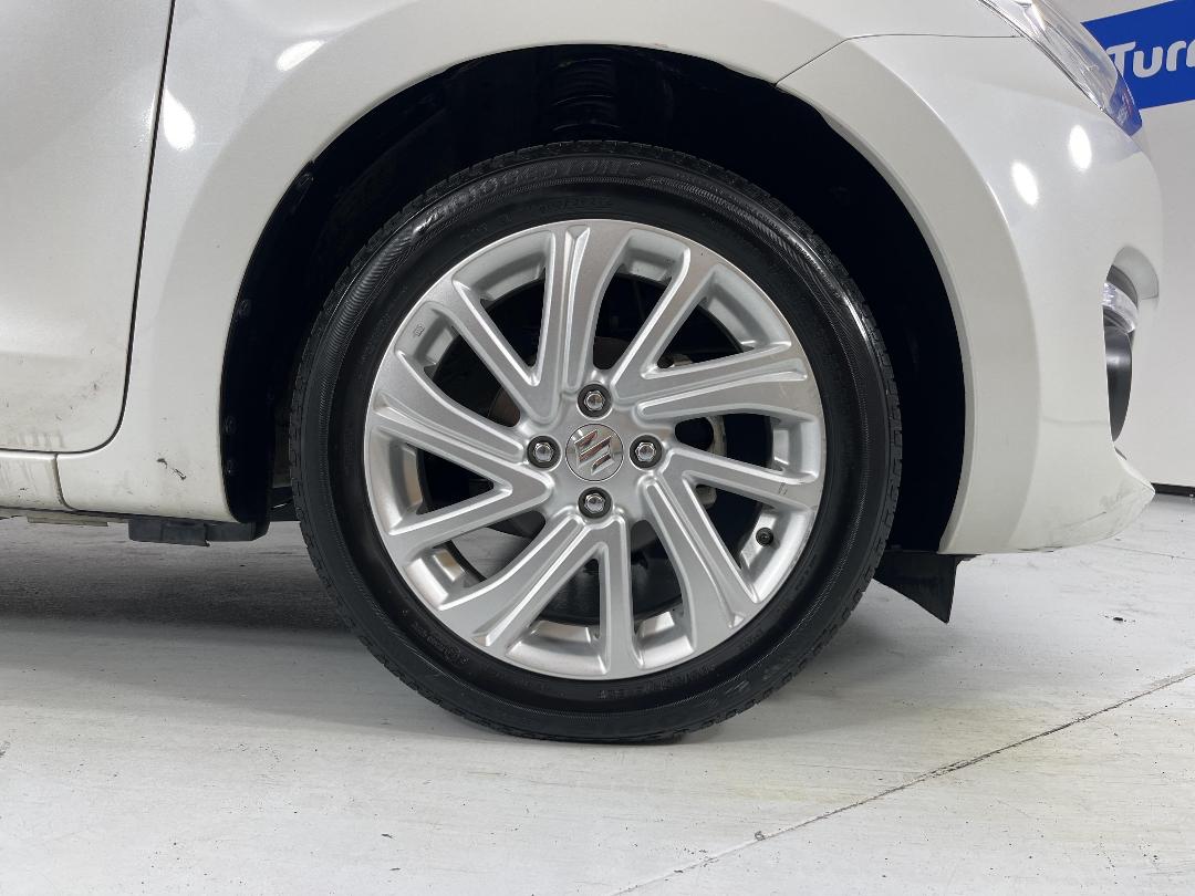 Photo '9' of Suzuki Swift