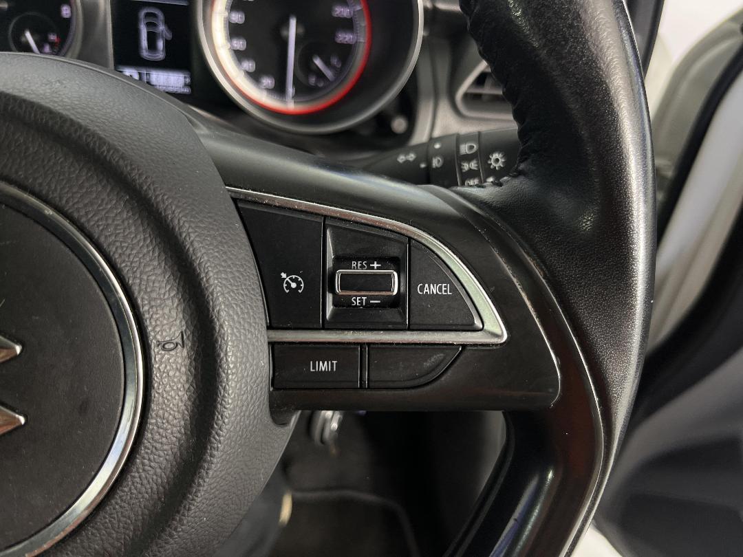 Photo '23' of Suzuki Swift