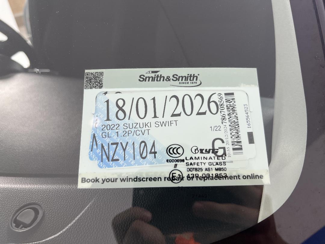 Photo '30' of Suzuki Swift