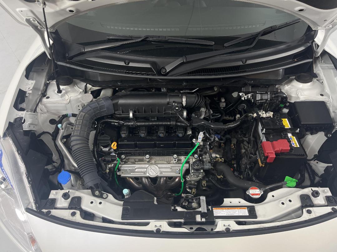 Photo '13' of Suzuki Swift Photo '13' of Suzuki Swift