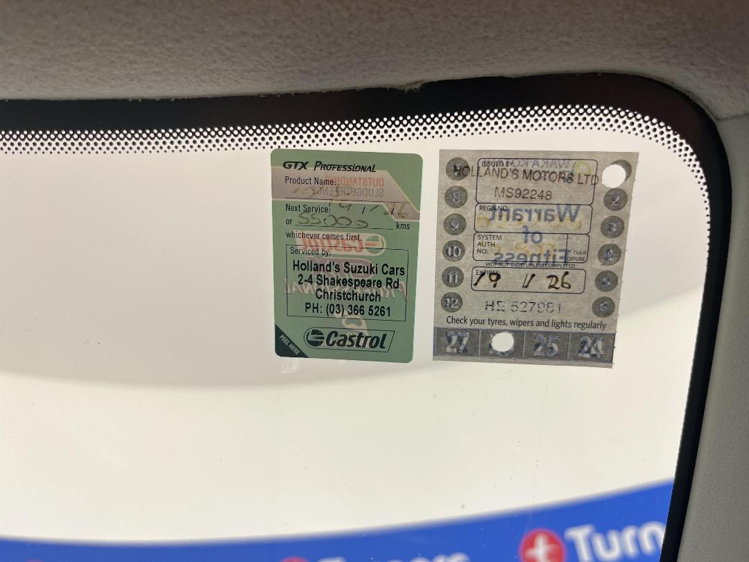 Photo '27' of Suzuki Swift Photo '27' of Suzuki Swift