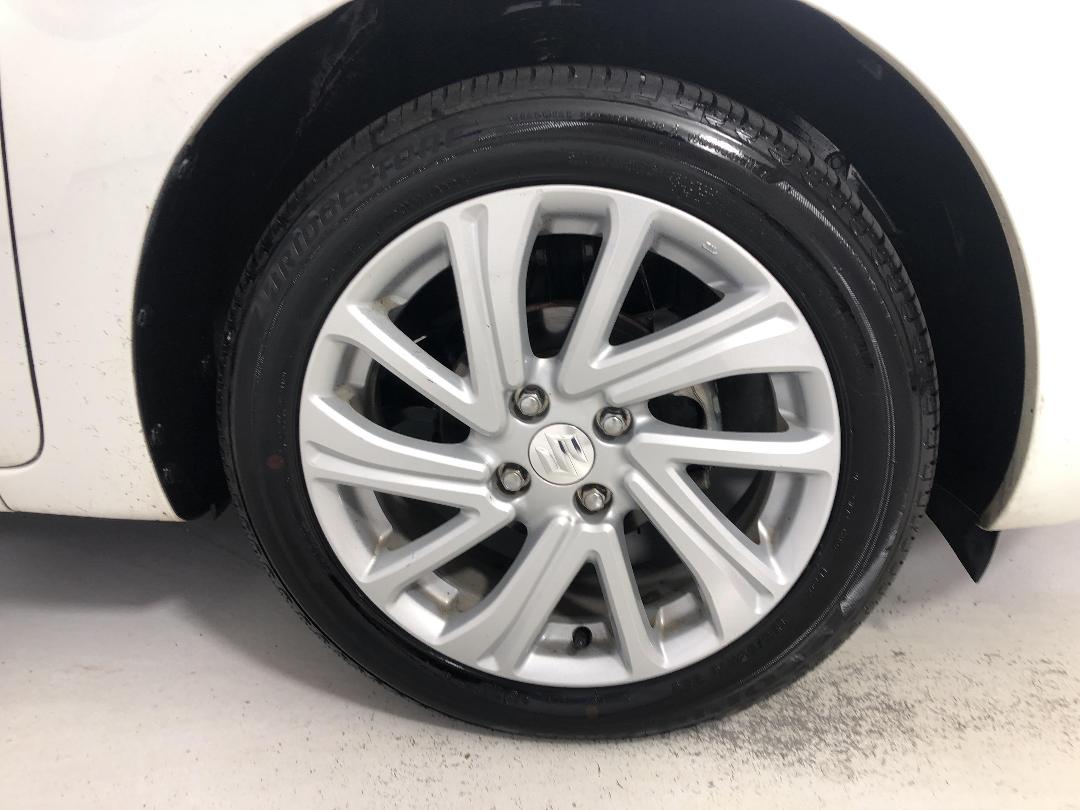 Photo '9' of Suzuki Swift