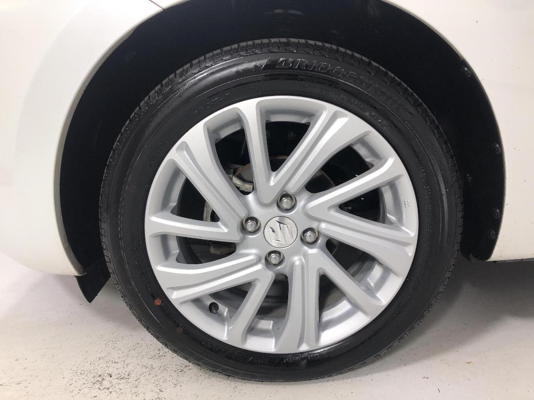 Photo '10' of Suzuki Swift