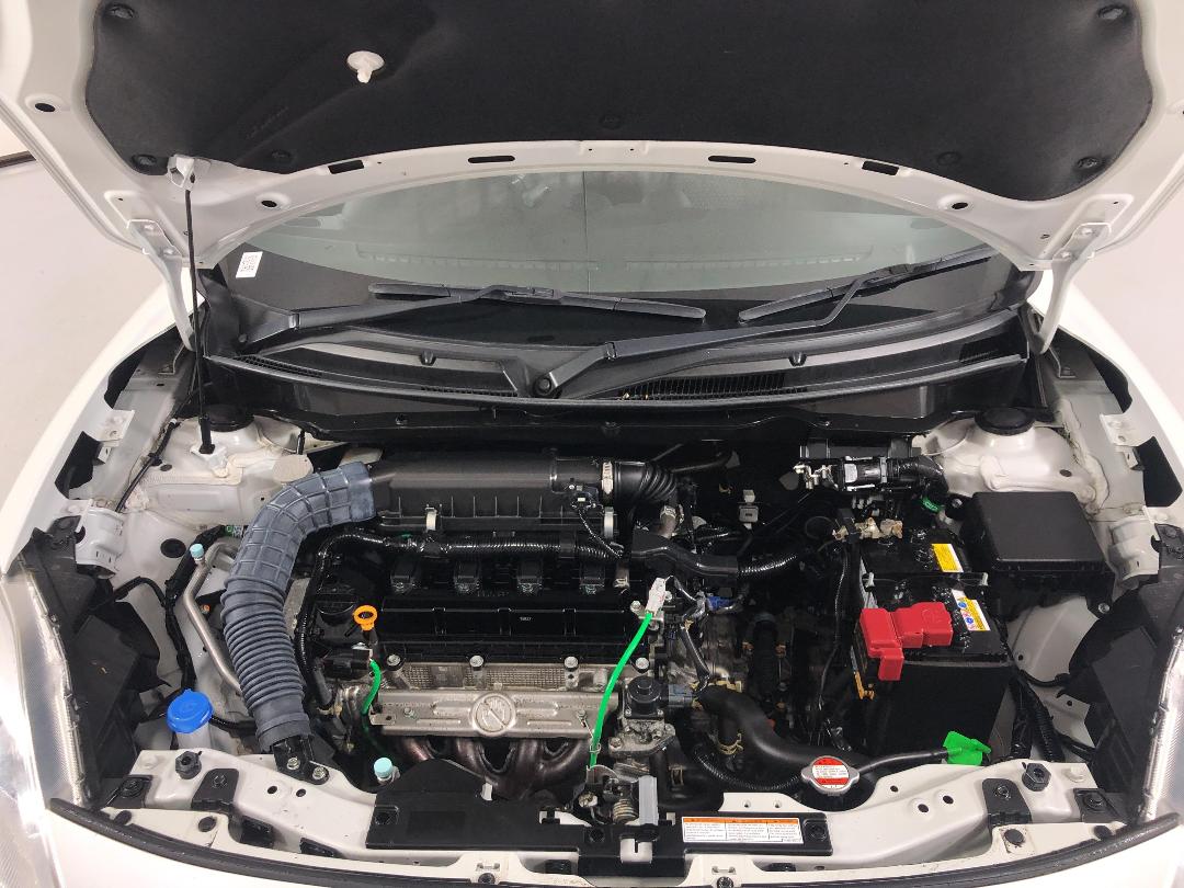 Photo '13' of Suzuki Swift