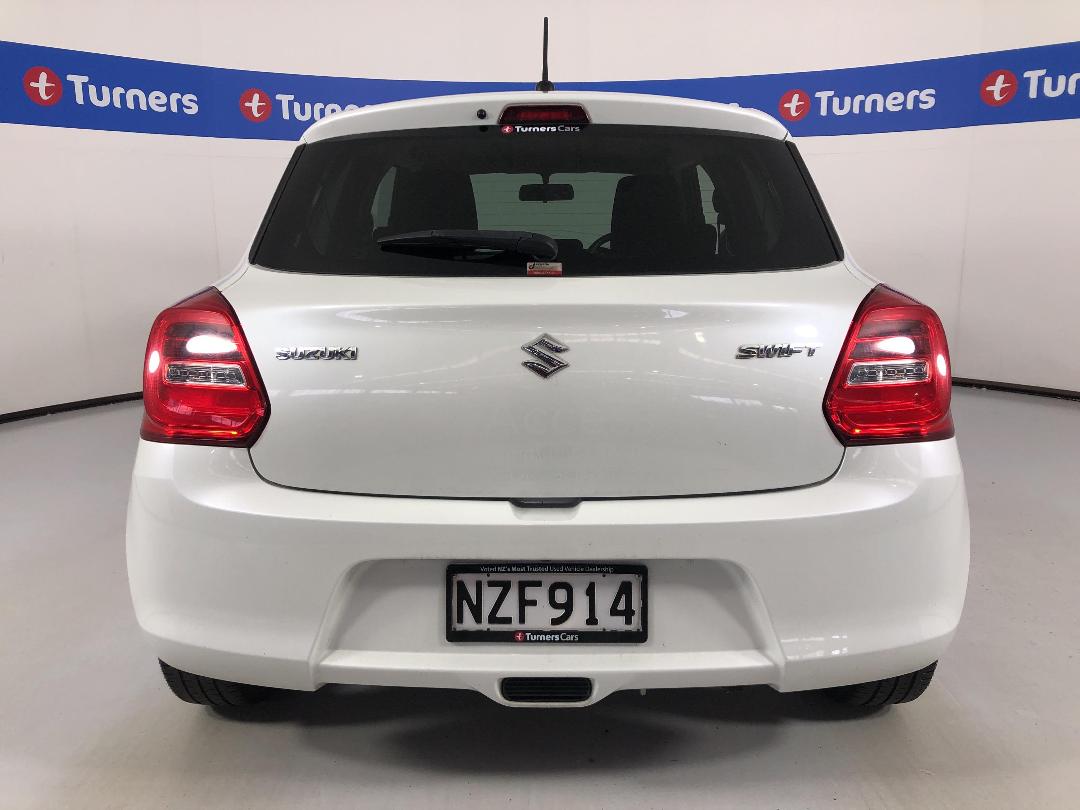 Photo '6' of Suzuki Swift