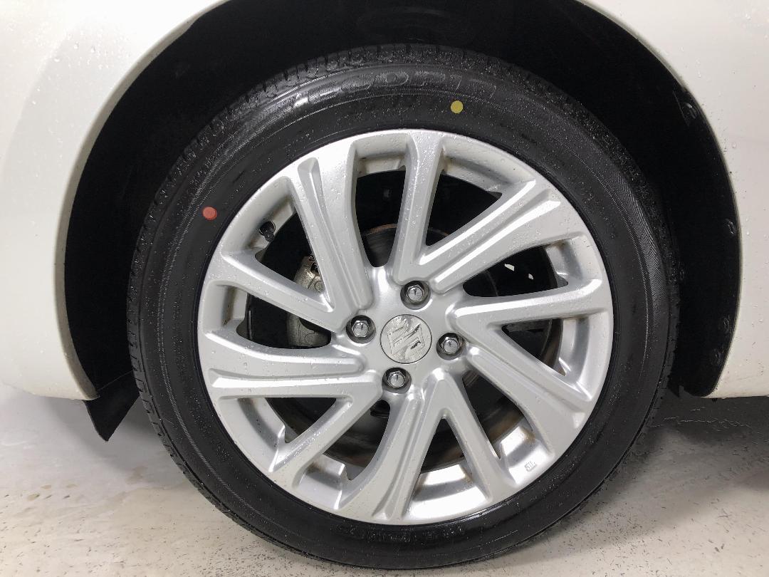 Photo '10' of Suzuki Swift