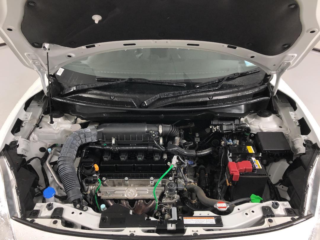 Photo '13' of Suzuki Swift