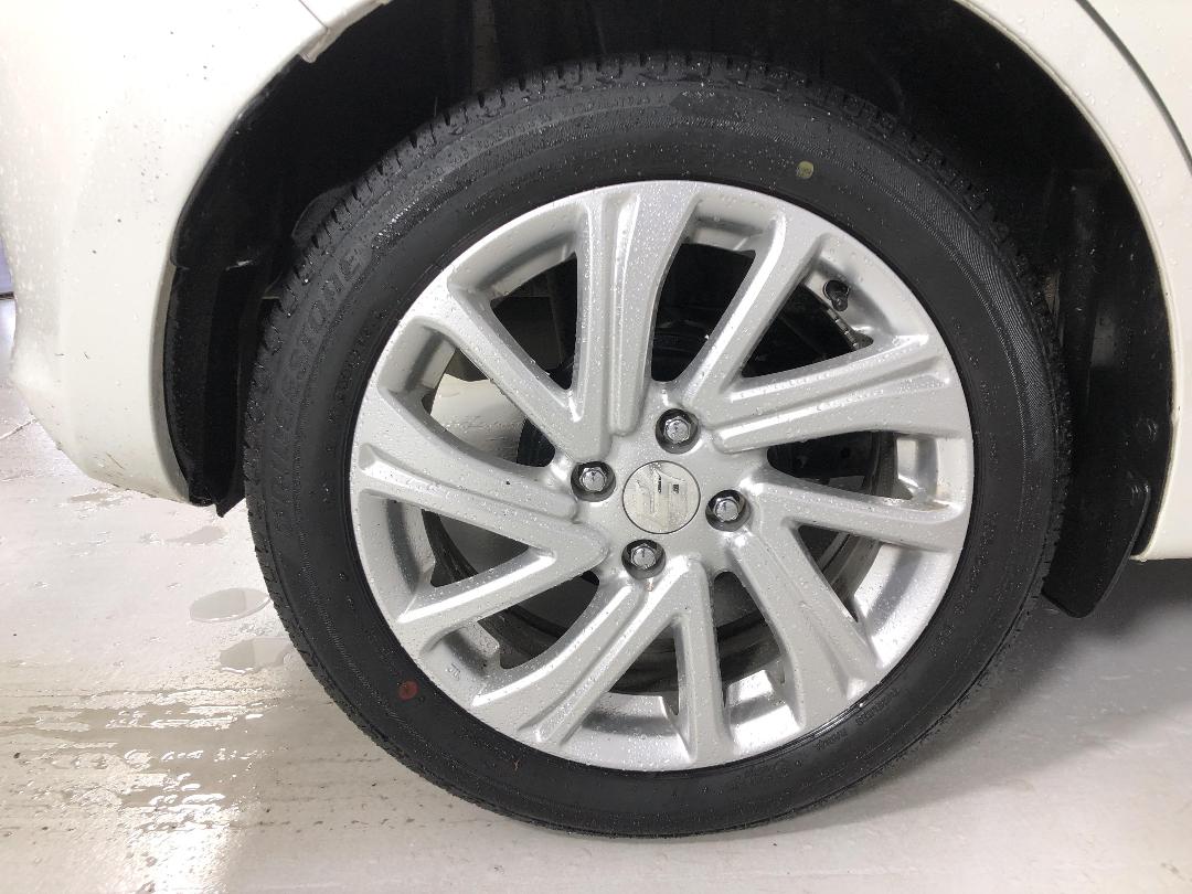 Photo '12' of Suzuki Swift